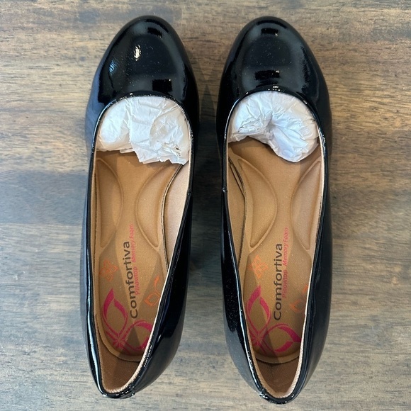 Comfortiva Amora Shoe Black Patent - Picture 5 of 6
